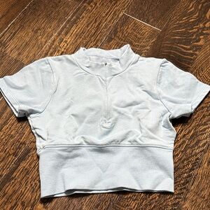 Women’s Alo blue fleece crop top